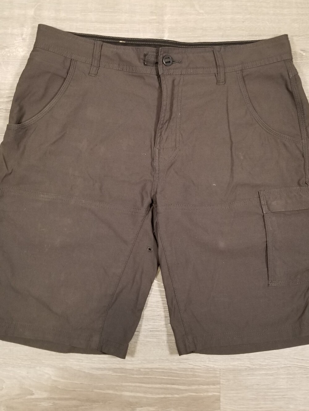 Prana Zion Stretch Hiking Outdoor Cargo Shorts UPF 50 Mud Gray Mens Size 32x10